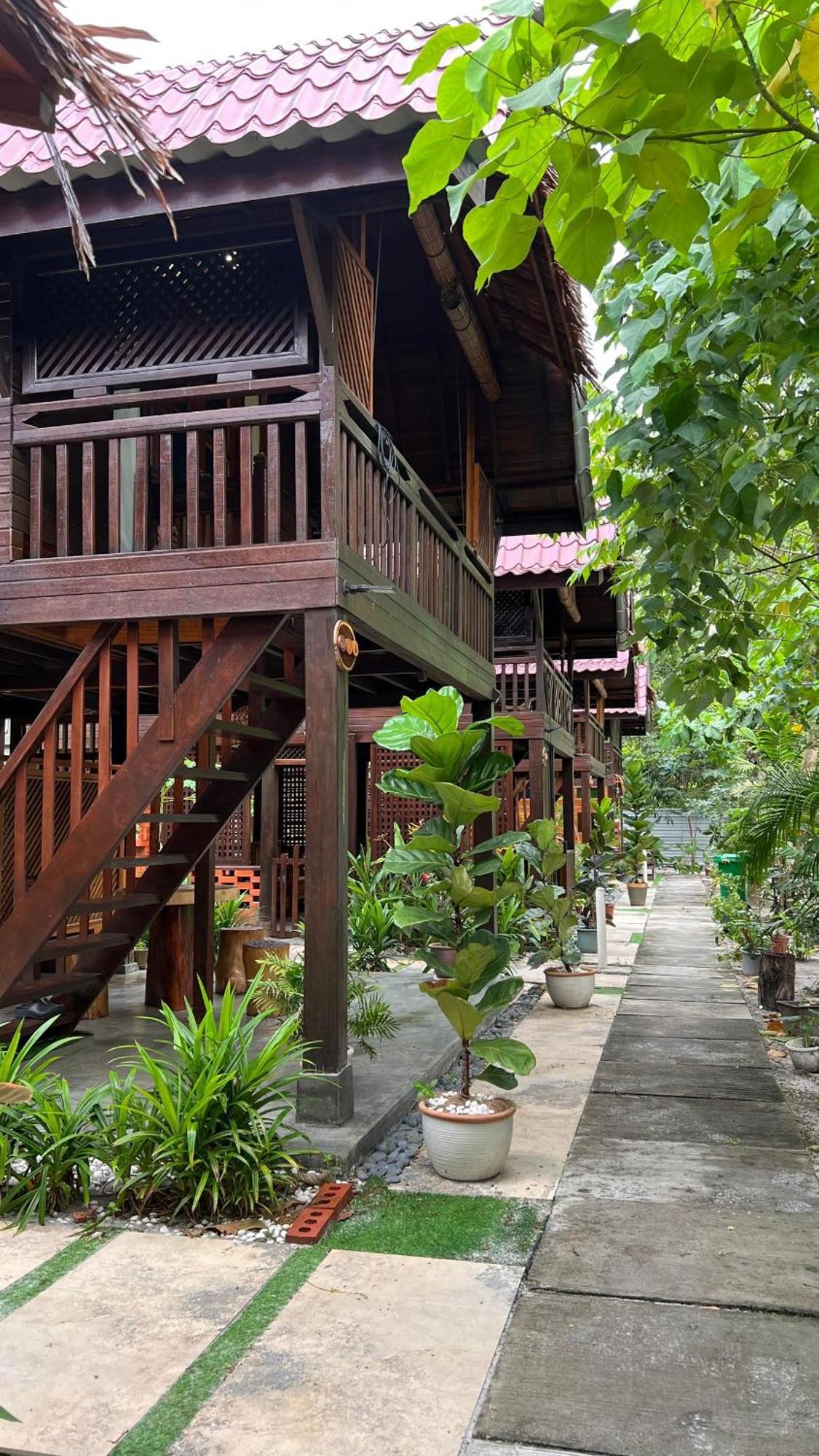Golden Chenang Village Pantai Cenang  Kültér fotó