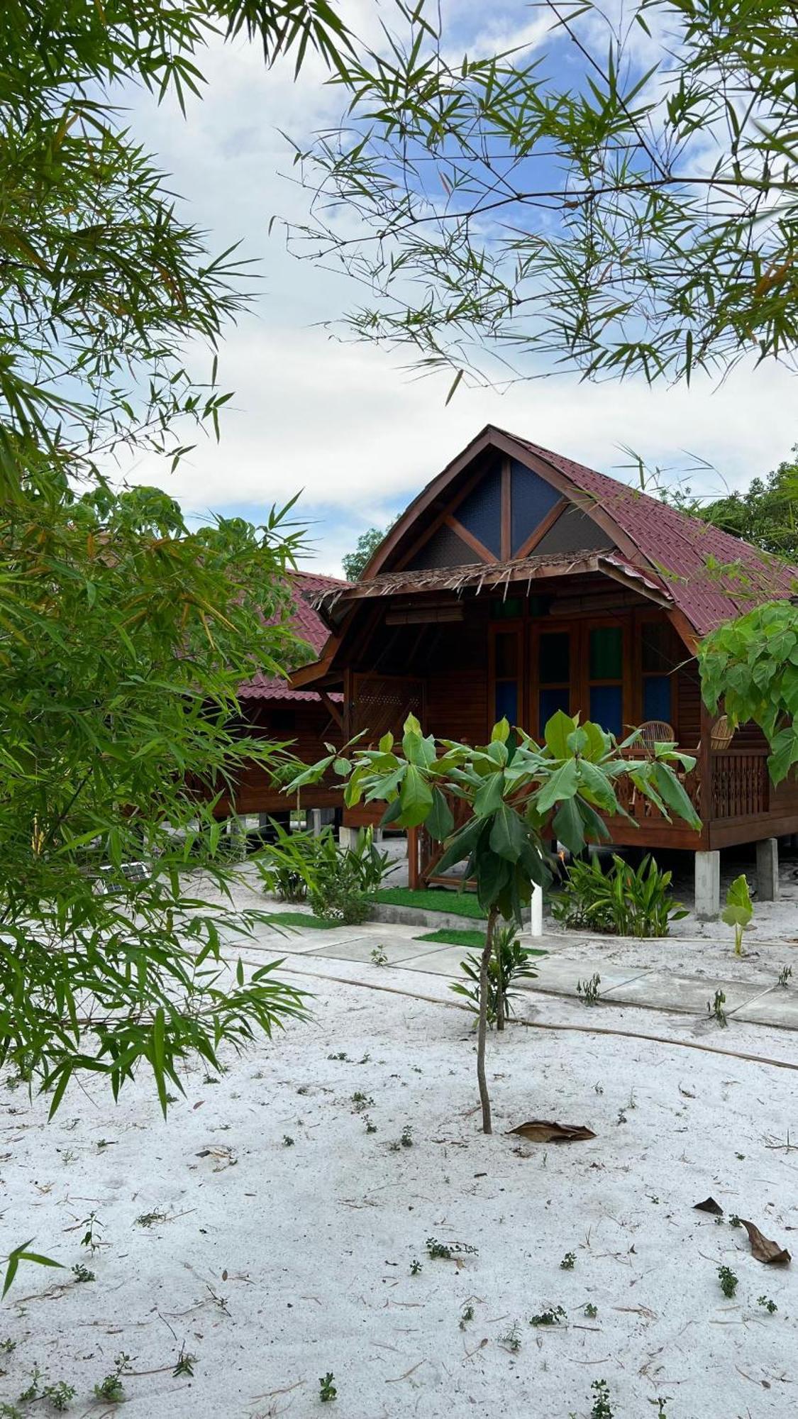 Golden Chenang Village Pantai Cenang  Kültér fotó